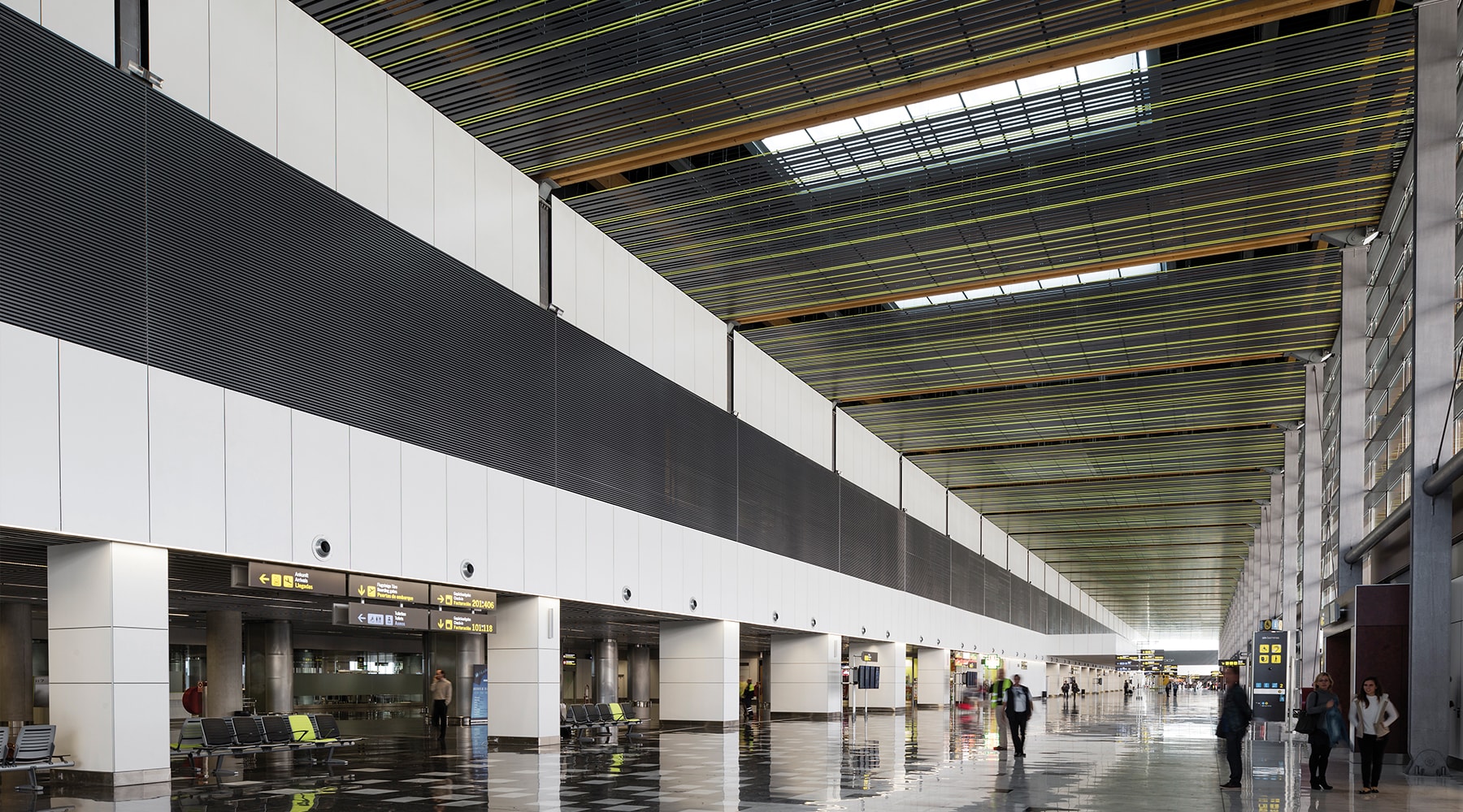 Linear Open Ceilings - Hunter Douglas